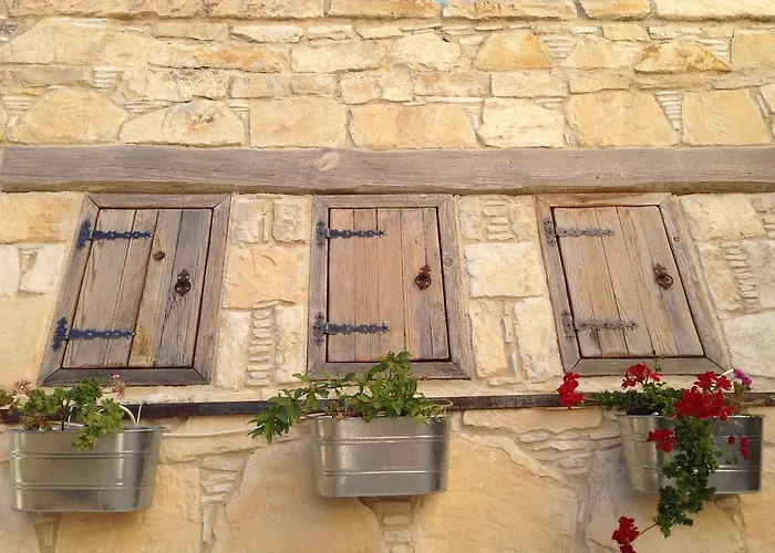 Traditional Stone House ヴィラ *