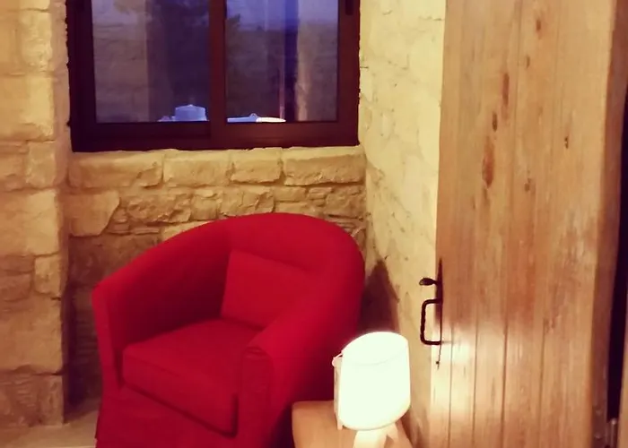 Vila Traditional Stone House *